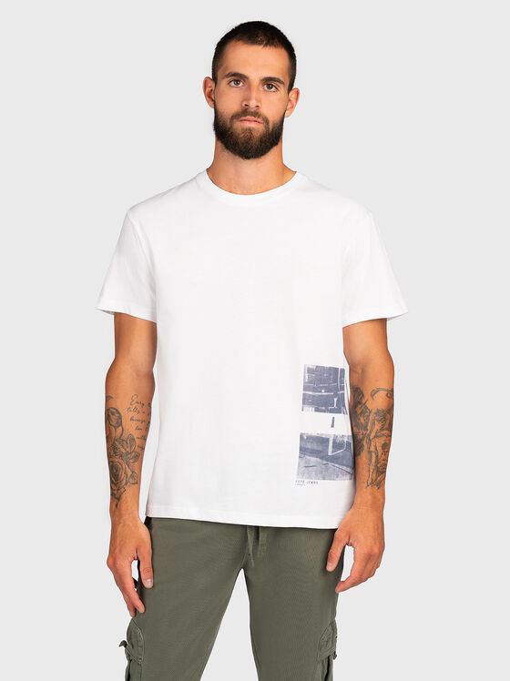 Бяла тениска OLDBURY с контрастен принт - 1