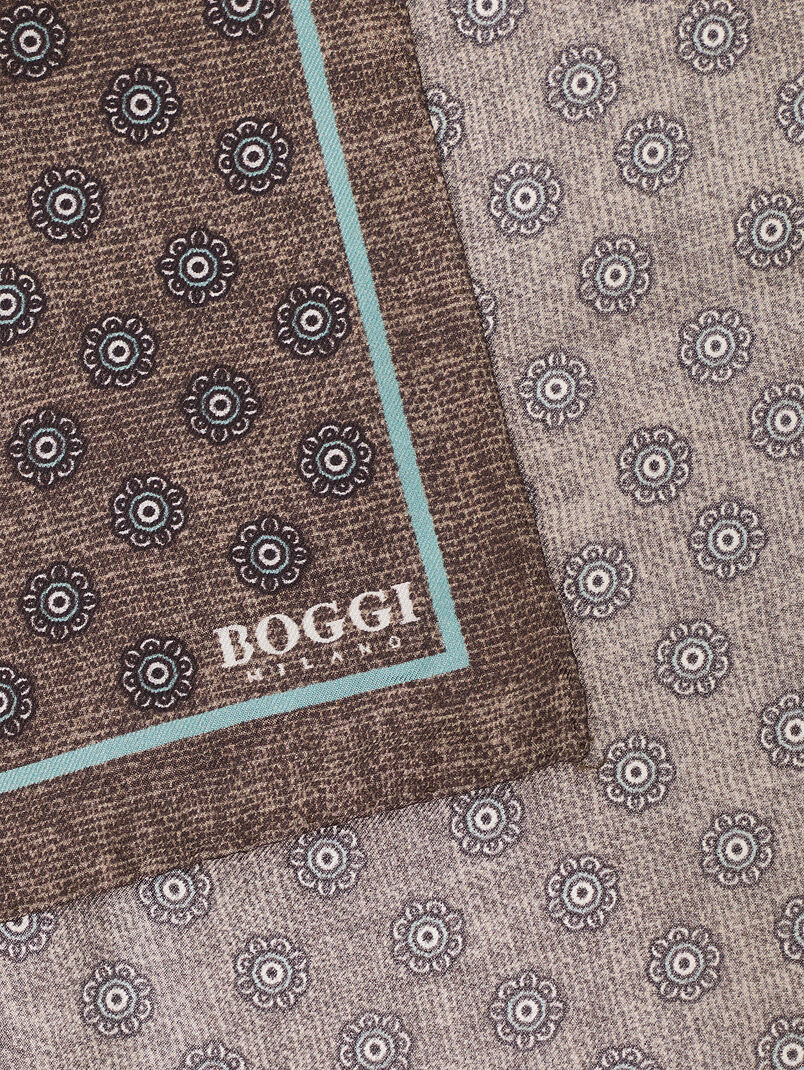 Silk pocket square with with logo - 3