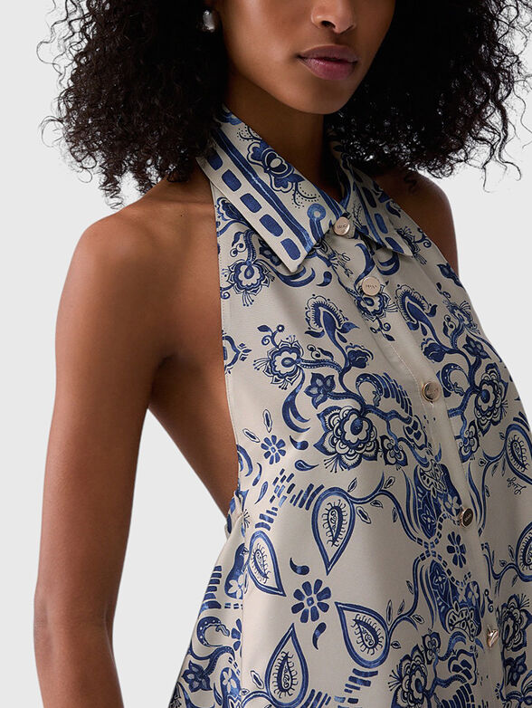 Maxi dress with a floral print - 3