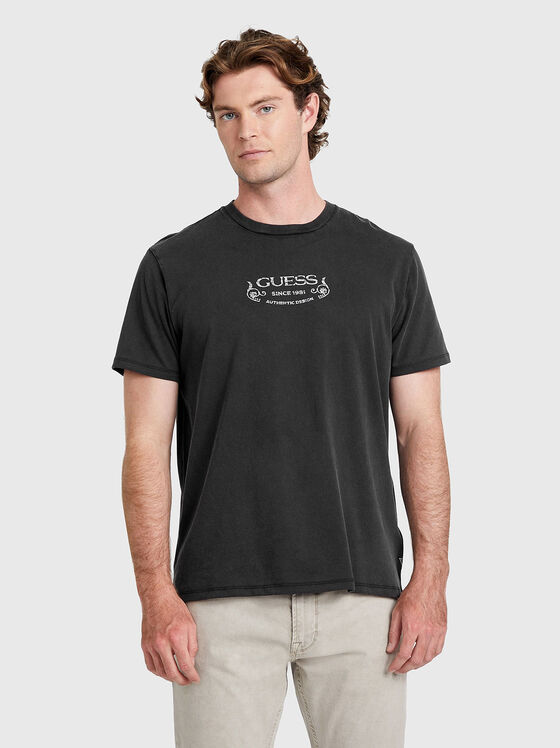 Тениска с контрастен принт на гърба - 1