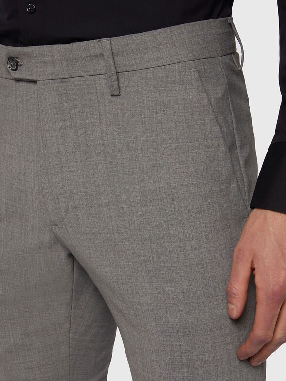 Slim pants in grey - 3