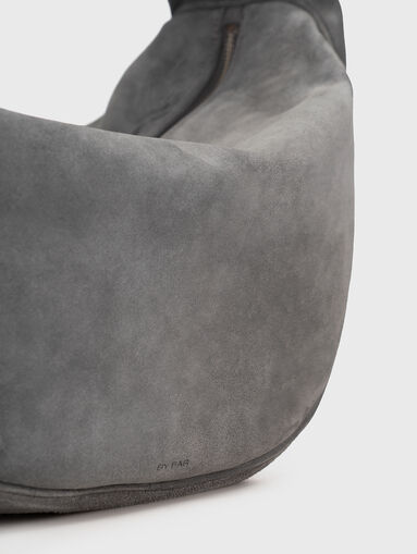 MAXI CUSH suede shoulder bag - 4