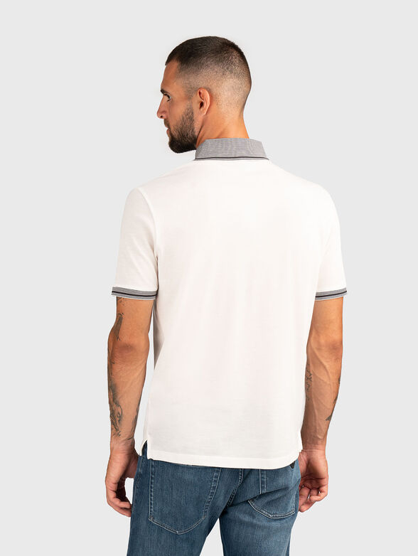 Piqué polo shirt with piped collar - 3