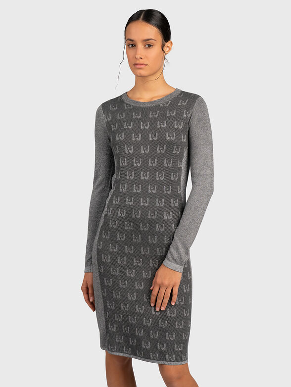 Dress with shiny threads - 1