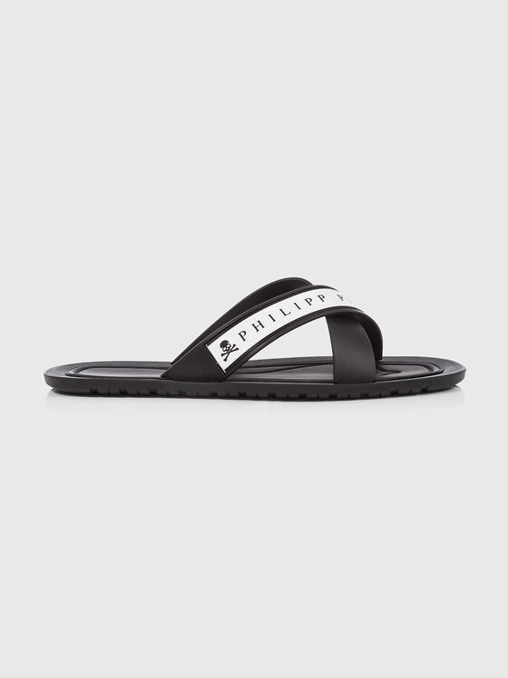 Black beach slippers with logo detail - 1