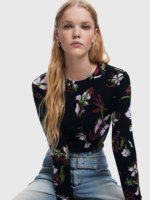 Black blouse with floral print - 4