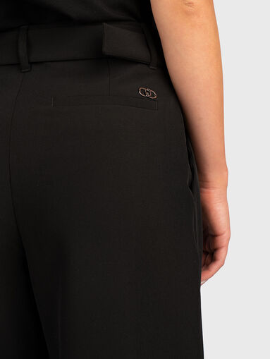 Black pants with darts - 3