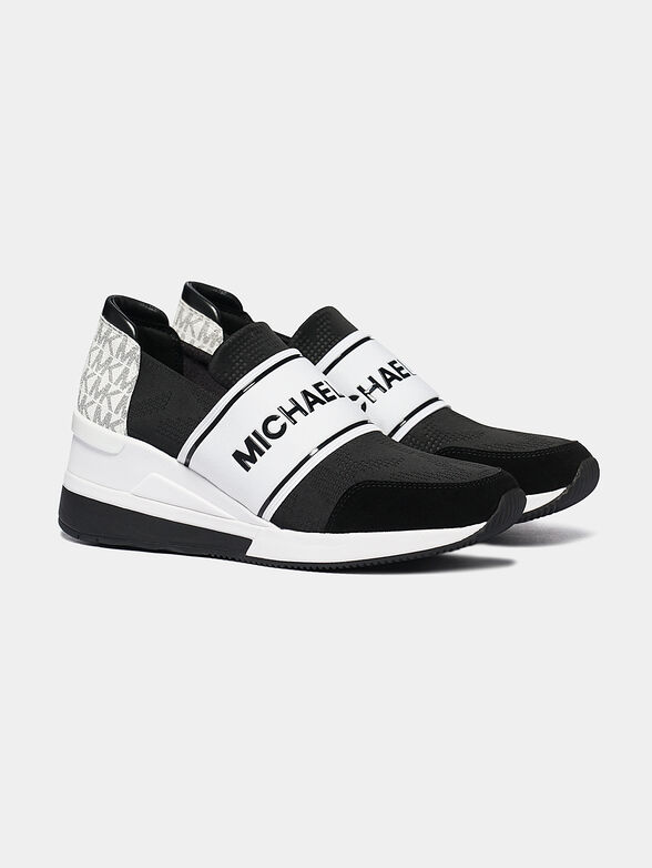 FELIX Platform trainers with contrasting details - 2