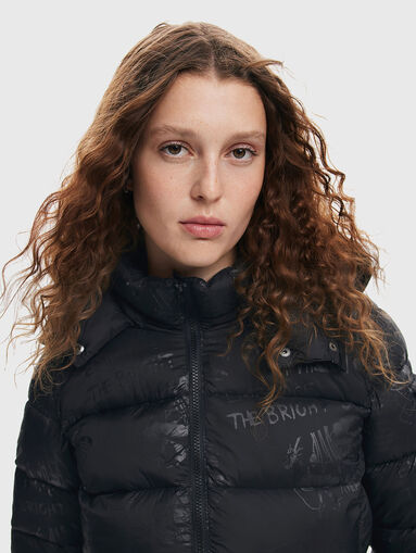 Quilted jacket with print in black colour - 5