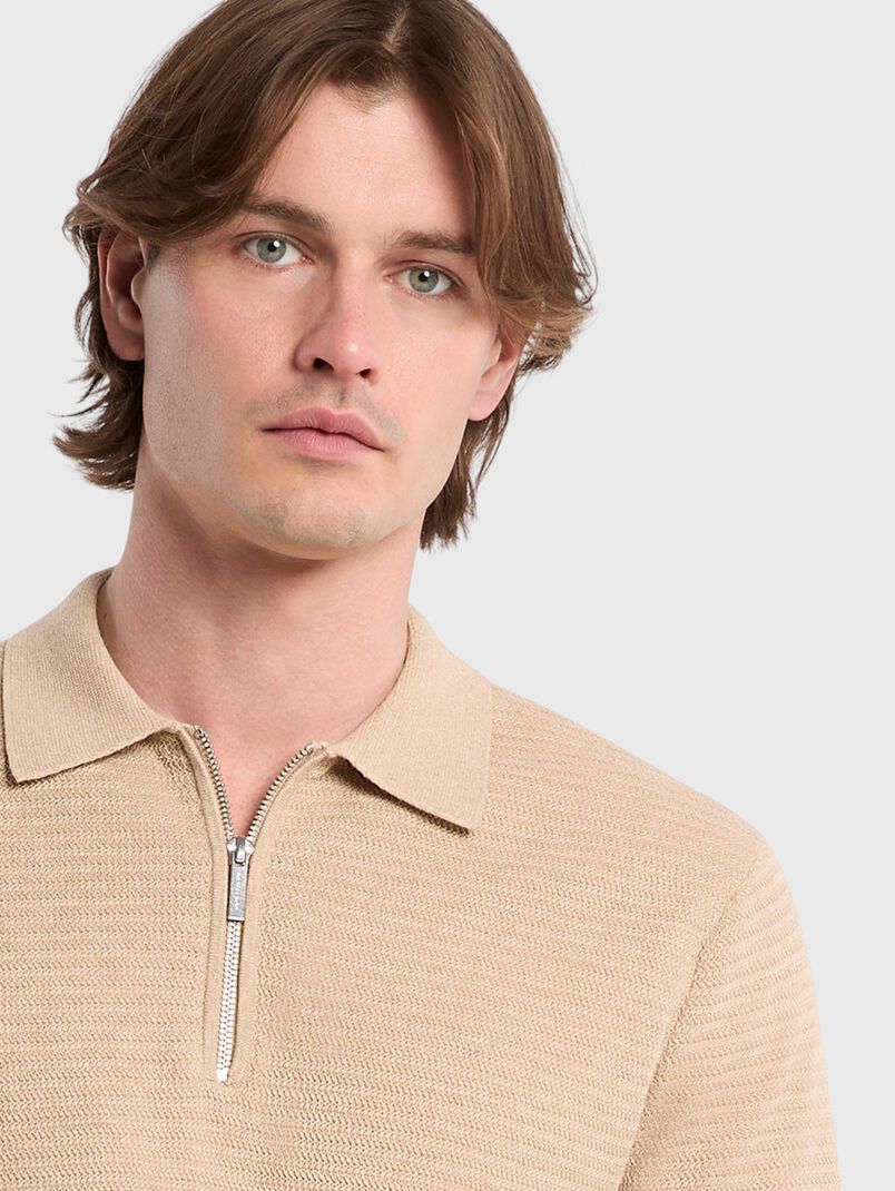 Beige polo shirt with zipper - 3
