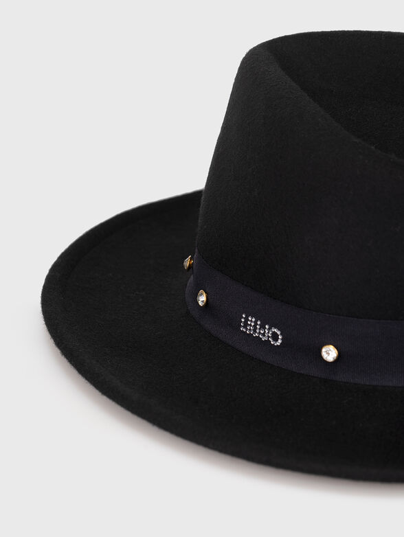 Wool hat with brim - 4
