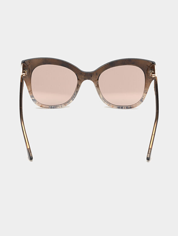 Black sunglasses with triangle logo - 1