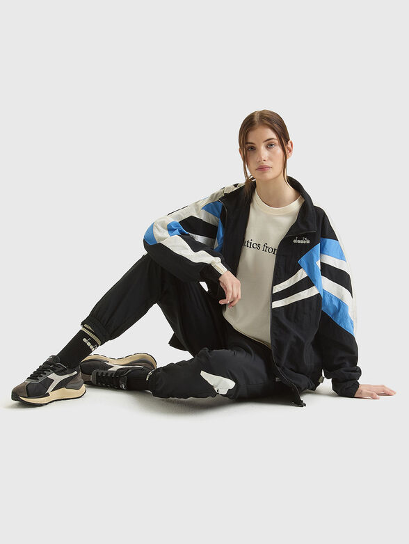 LEGACY unisex beige T-shirt with contrast inscription - 4