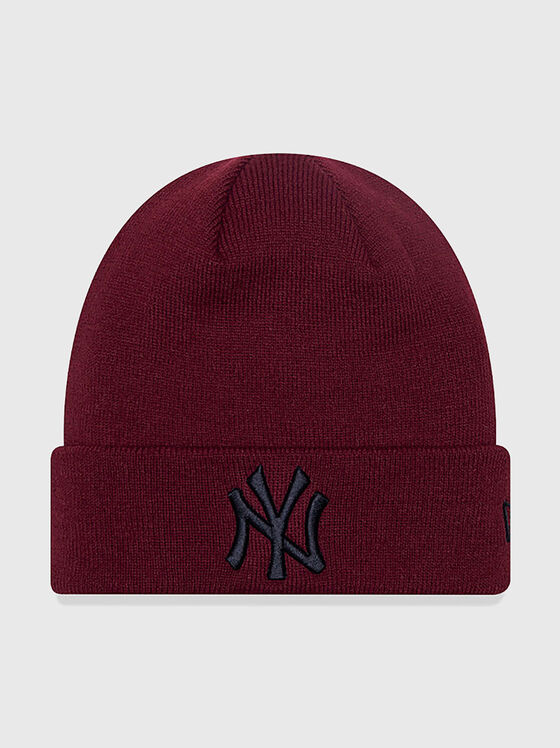 Hat in bordeaux color - 1
