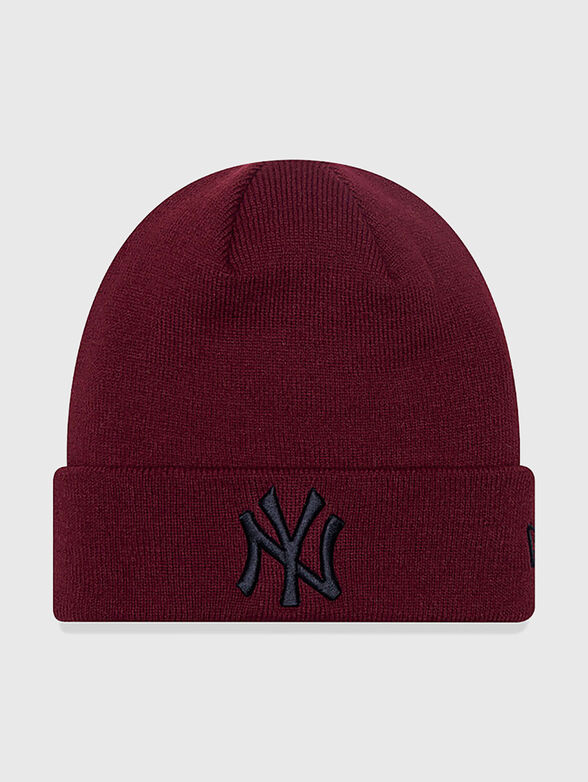 Hat in bordeaux color - 1
