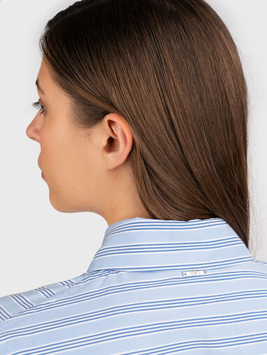 Cropped shirt with accent ties  - 4