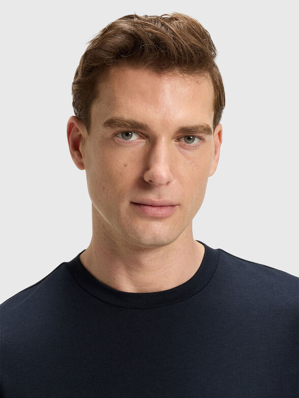 T-shirt in dark blue with oval neckline - 3
