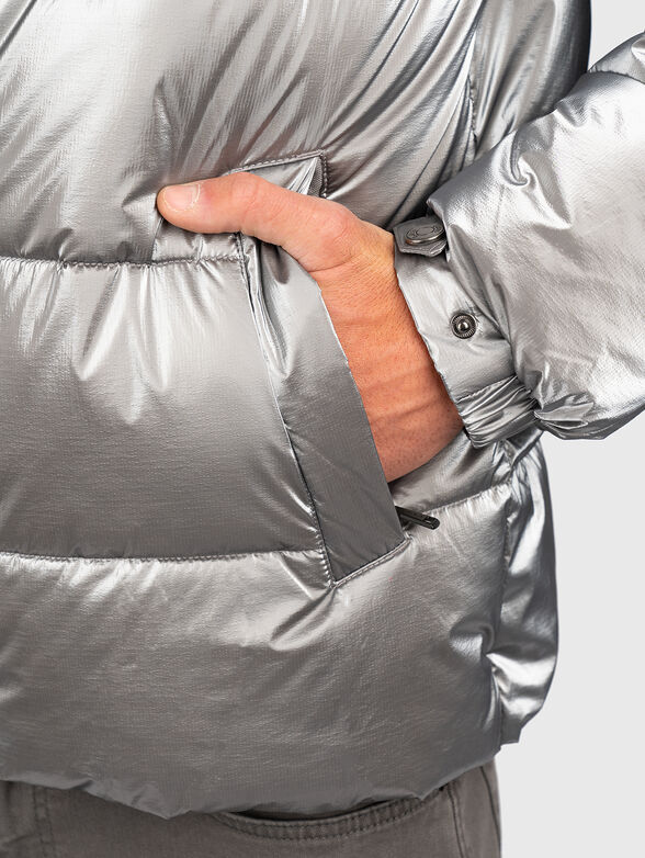 Padded jacket with removable hood - 4