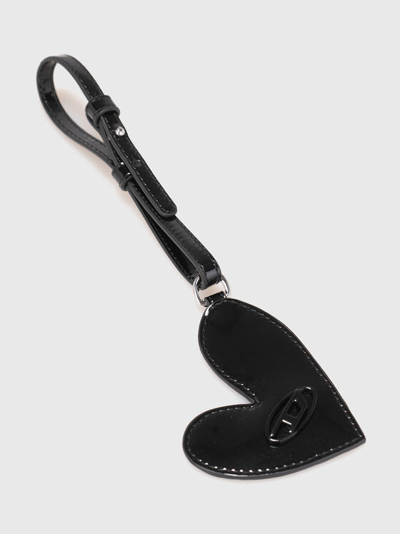 Accessory with embossed logo - 1