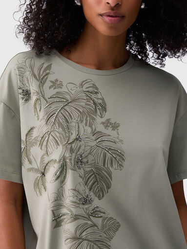 T-shirt with rhinestones - 4