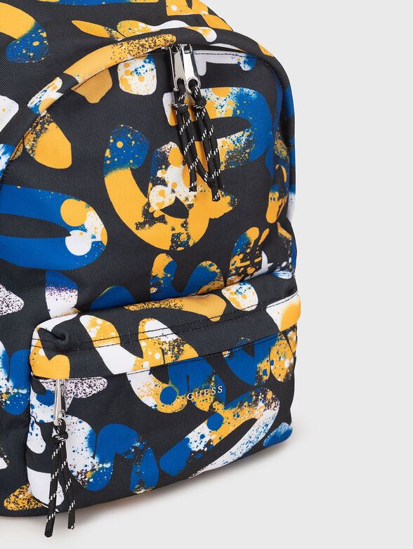 Backpack with contrasting print - 4