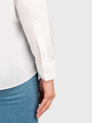 Black shirt with accent logo - 5