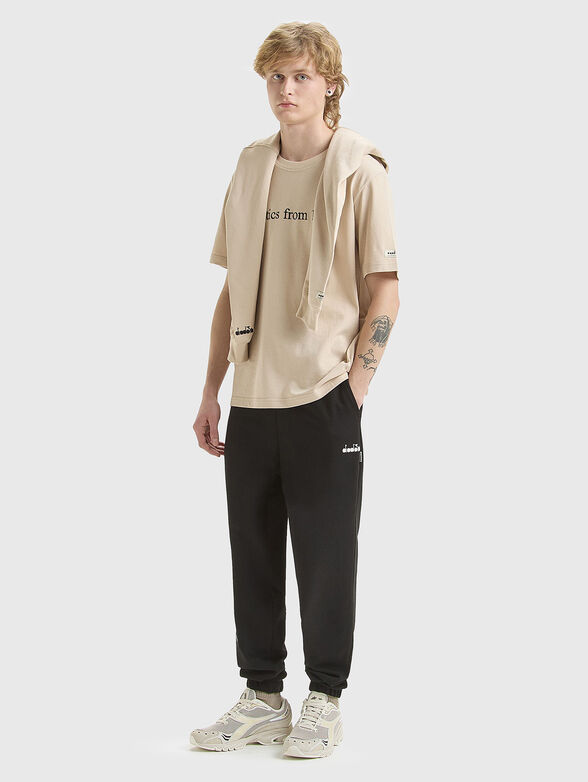 LEGACY unisex beige T-shirt with contrast inscription - 4