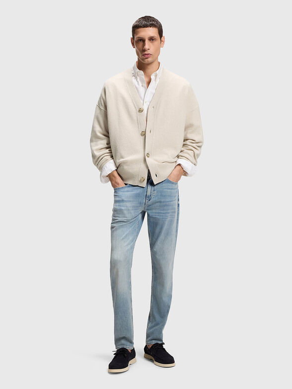 Loose fitting vest made of virgin wool - 2