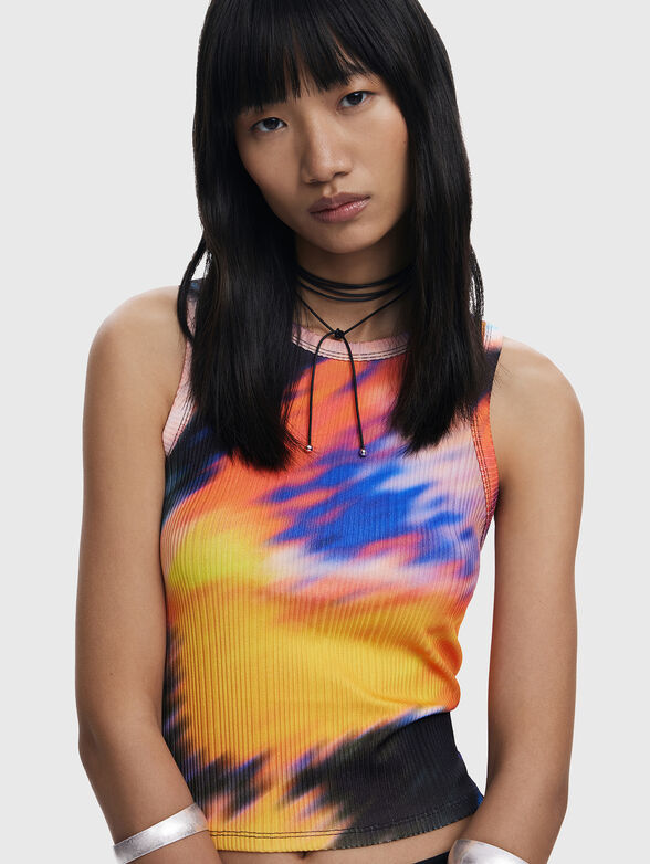 Top with oval neckline and print - 4