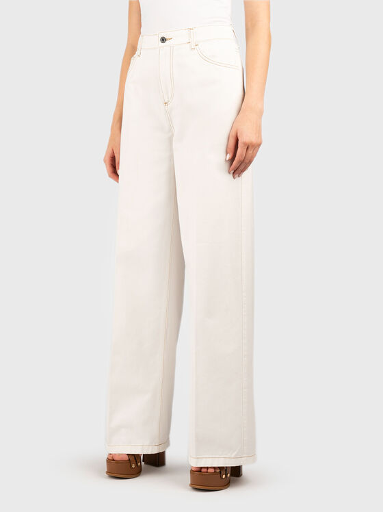 High waisted jeans with accent stitching - 1