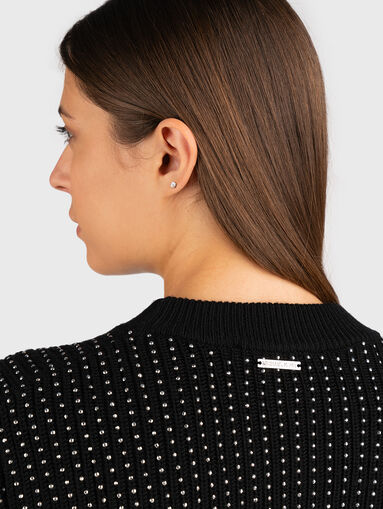 Sweater with appliqué rhinestones - 4
