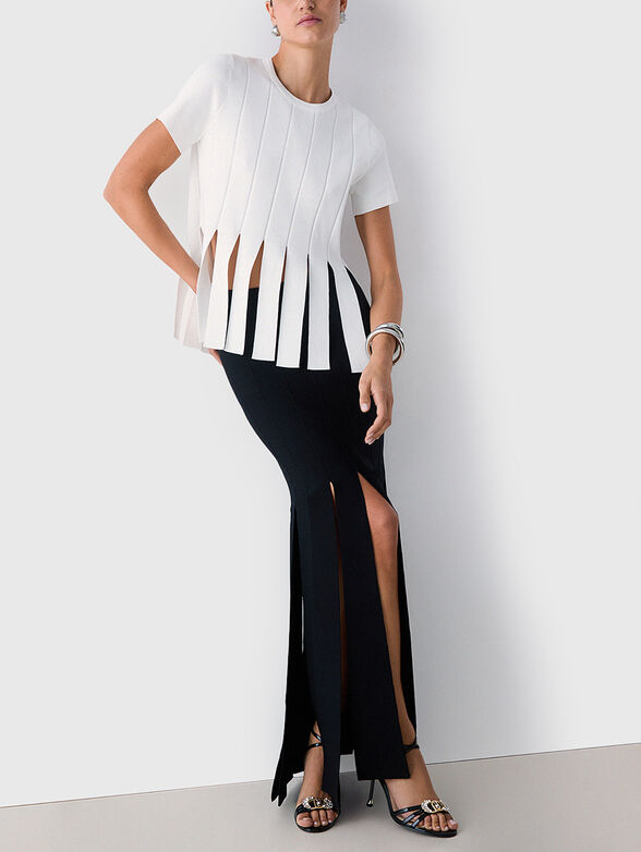 Short-sleeved sweater with cut-out details - 2