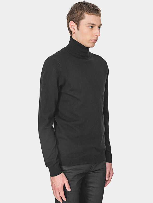 Sweater with turtle neck - 4