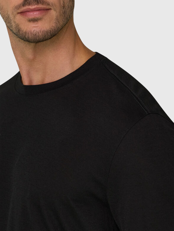 Black T-shirt with a round neckline - 4