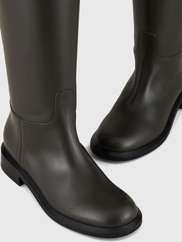 Black leather boots - 4