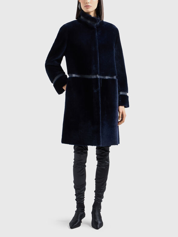 Coat of soft texture and leather details - 1