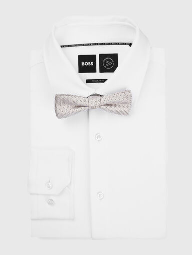 Bow tie and pocket square in silk-blend jacquard in beige - 5