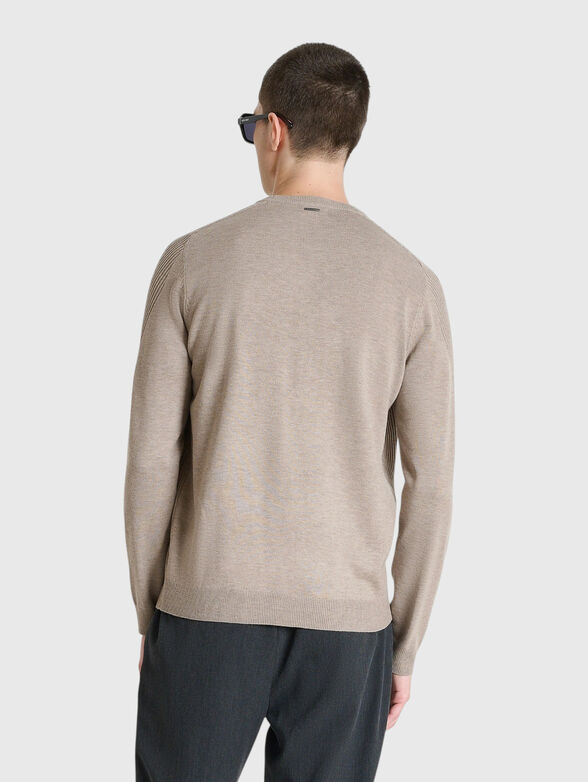 Crew neck sweater - 2