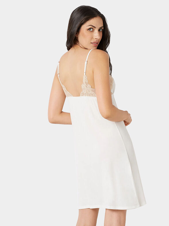 MAGNOLIA nightgown with lace accents - 2