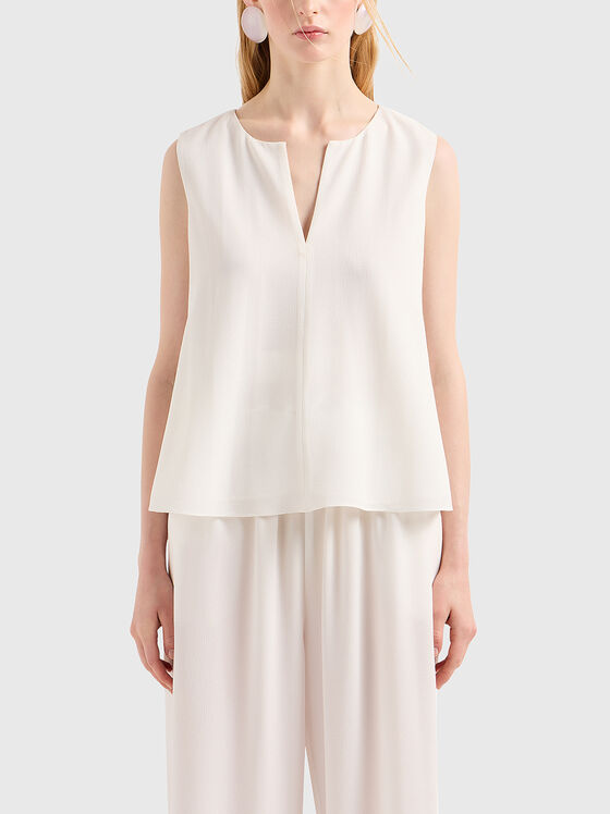 Топ в бял цвят с колан  - 1