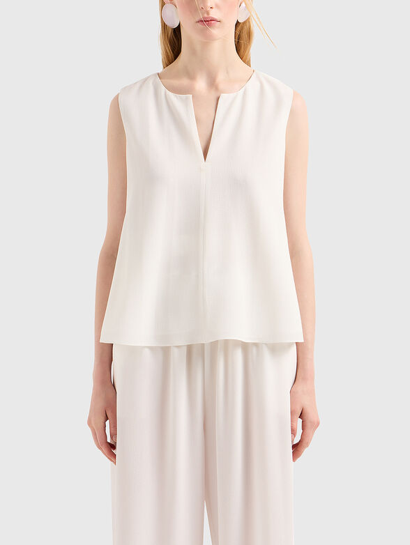 Top in white with belt  - 1