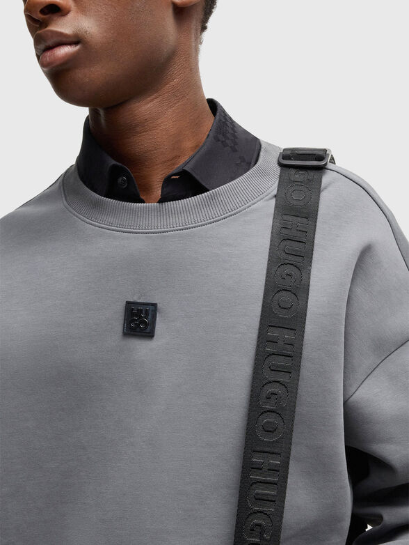 Sweatshirt with oval neckline in black - 4