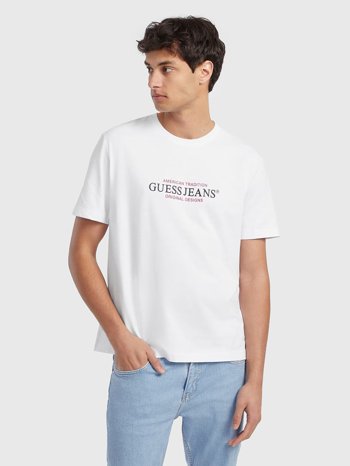 Black T shirt with logo print brand GUESS JEANS Globalbrandsstore en