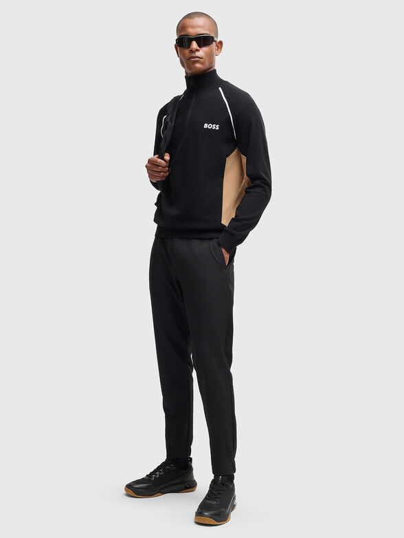 Sports shoes in black - 2