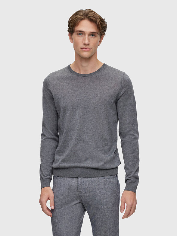 Wool sweater in gray - 1