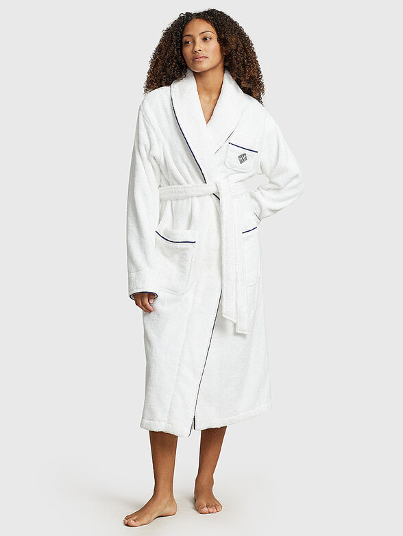 Bathrobe with embroidery - 2