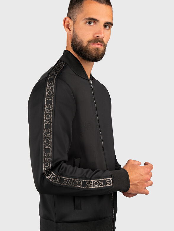 Black sweatshirt with contrast logo edge - 4