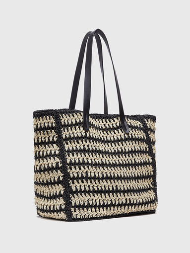 Woven bag with embossed logo - 3