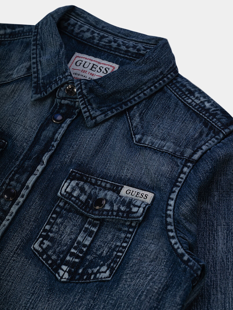 Denim shirt with long sleeves and pockets - 3