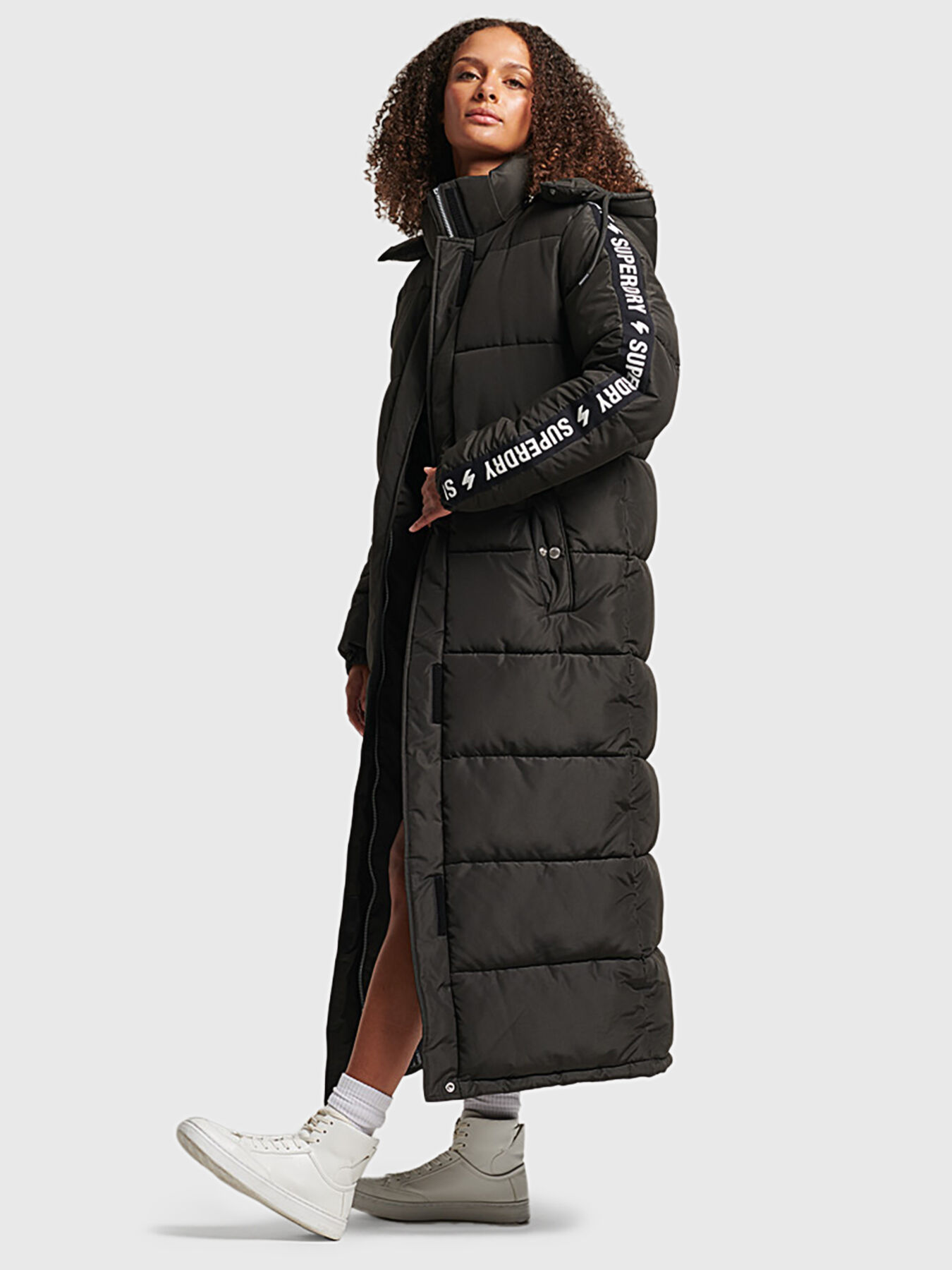 Long padded jacket with hood and logo lettering brand SUPERDRY Globalbrandsstore en